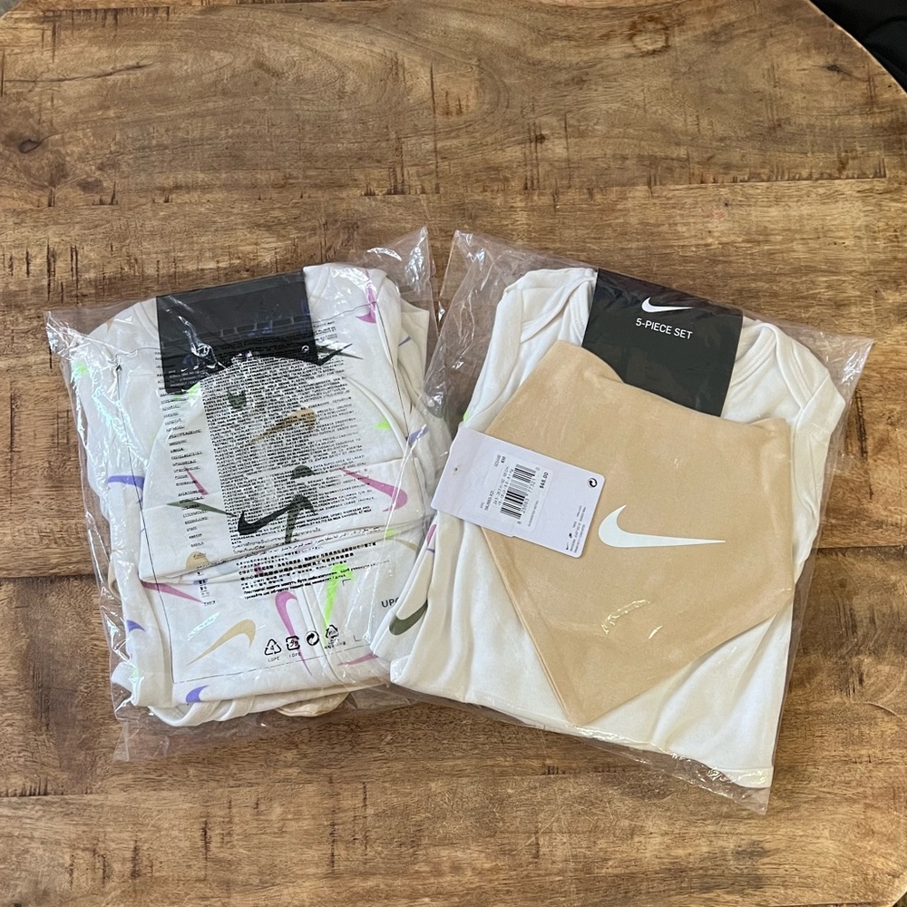 Baby Boys Nike 5-Piece Set. Spring baby outfit - Picture 10 of 15